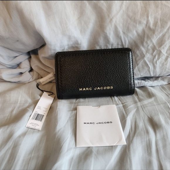 Marc Jacobs Black Leather Wallet - Picture 2 of 12